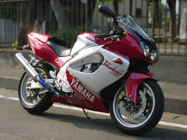 Yamaha YZF1000R